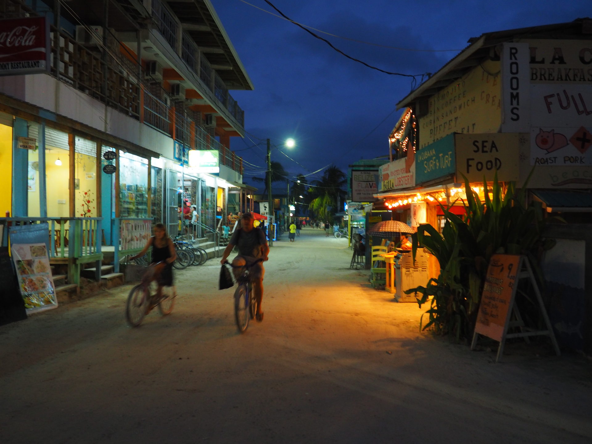 Noche de Omertas/Amazonas/Glamazonas